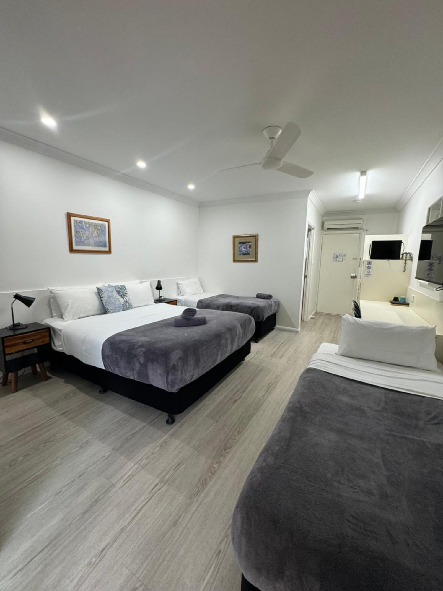 Mareeba Motor Inn Extérieur photo